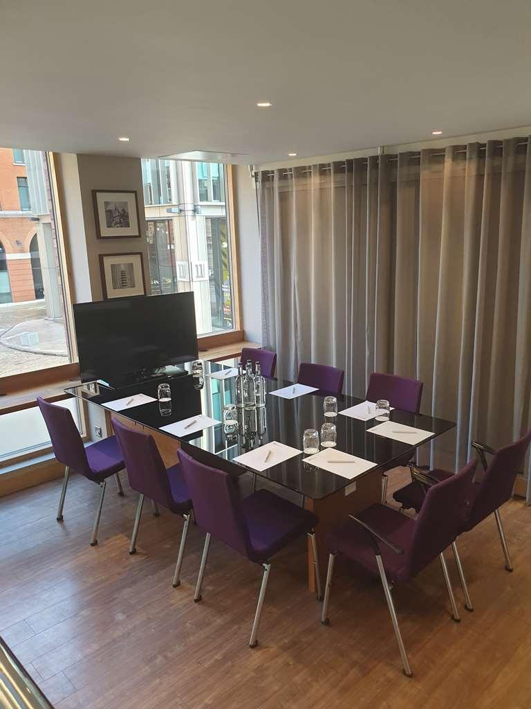 Hilton Garden Inn Birmingham Brindley Place Ανέσεις φωτογραφία
